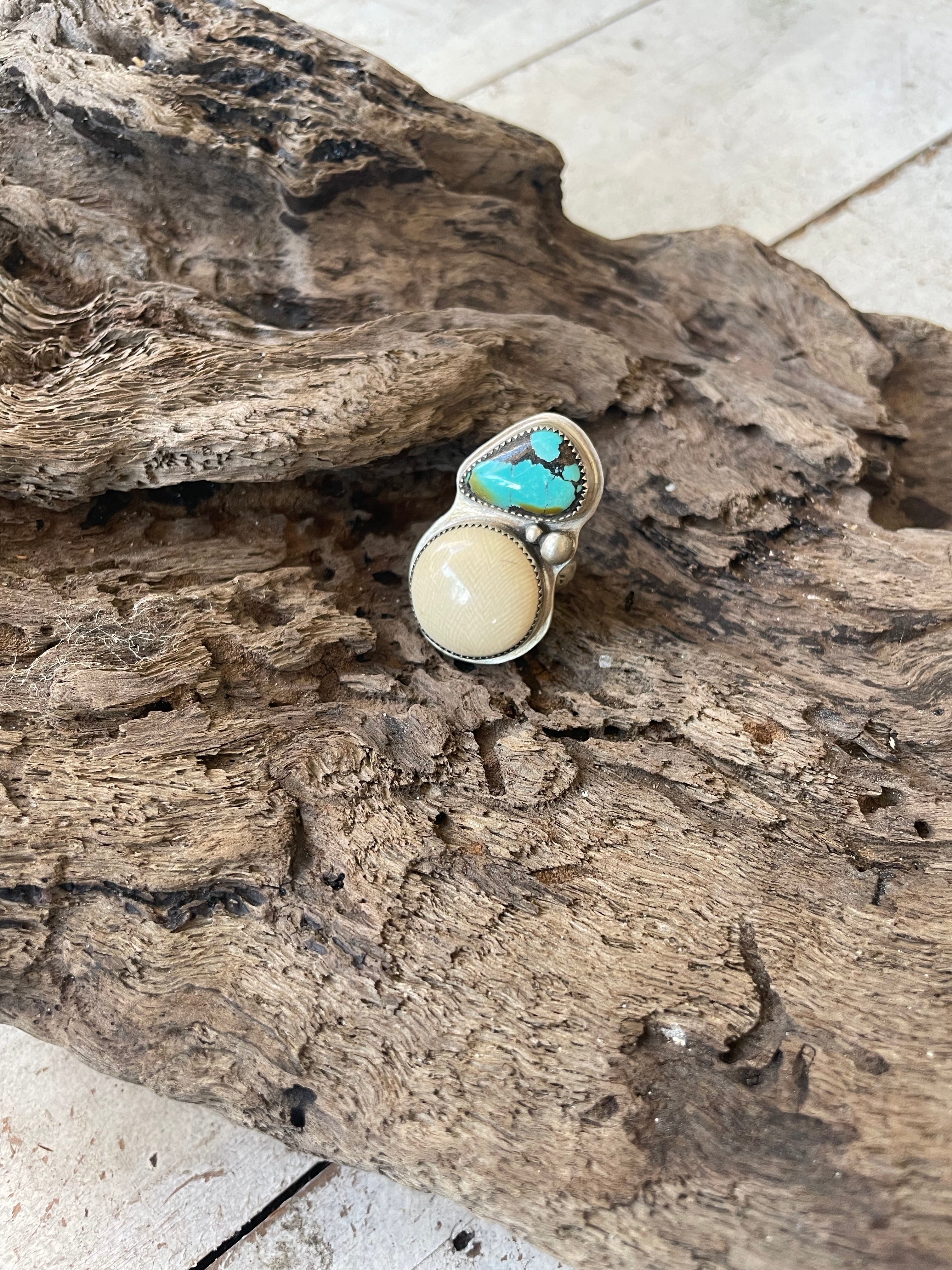 Lake Mac Pixie - Mammoth Ivory and Hubei Turquoise Ring