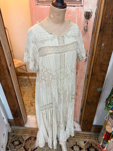 Magnolia Pearl European Cotton 'Anna Grace' Embroidered Dress