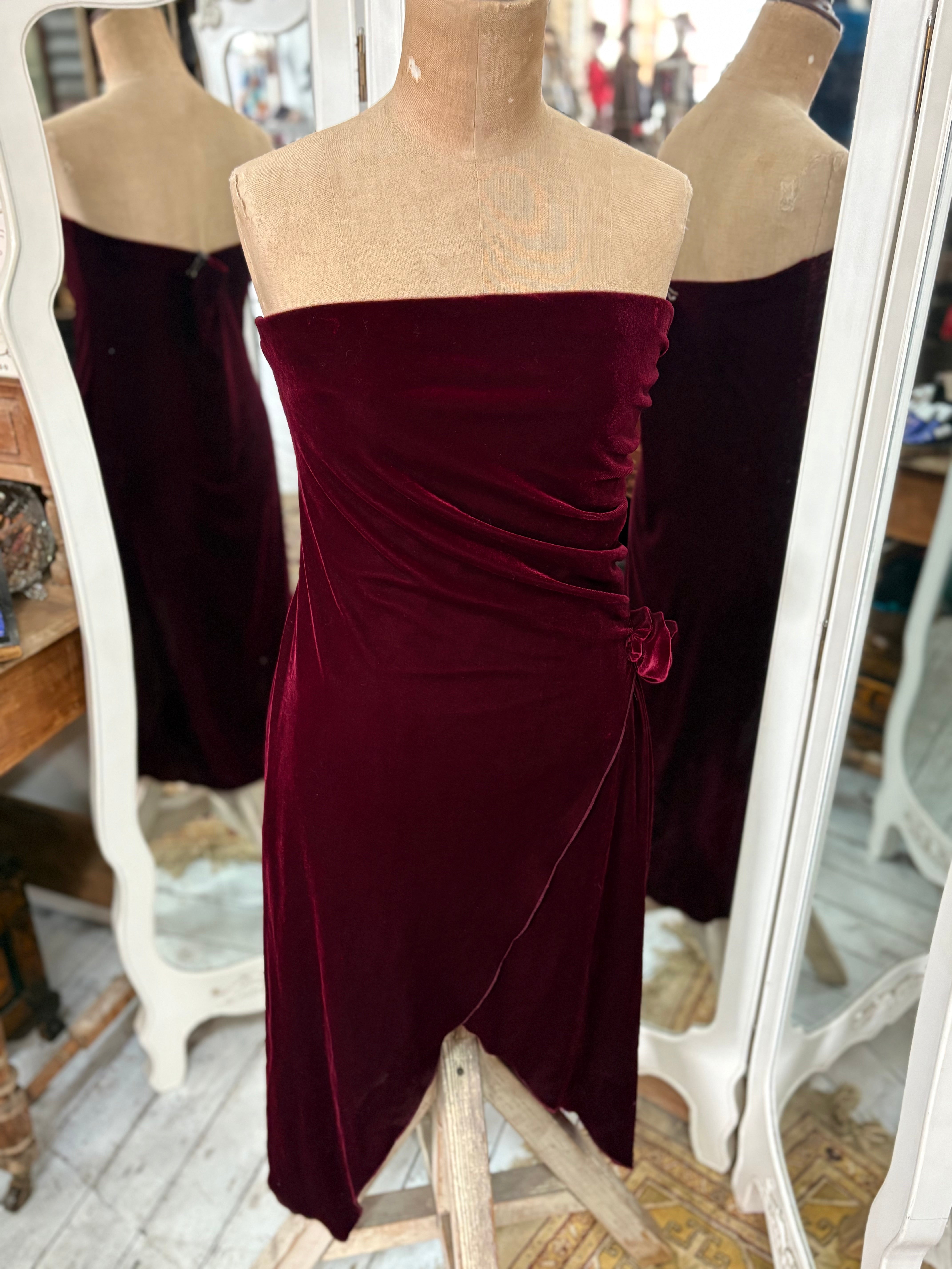 Vintage 90's Maroon Velvet Strapless Dress