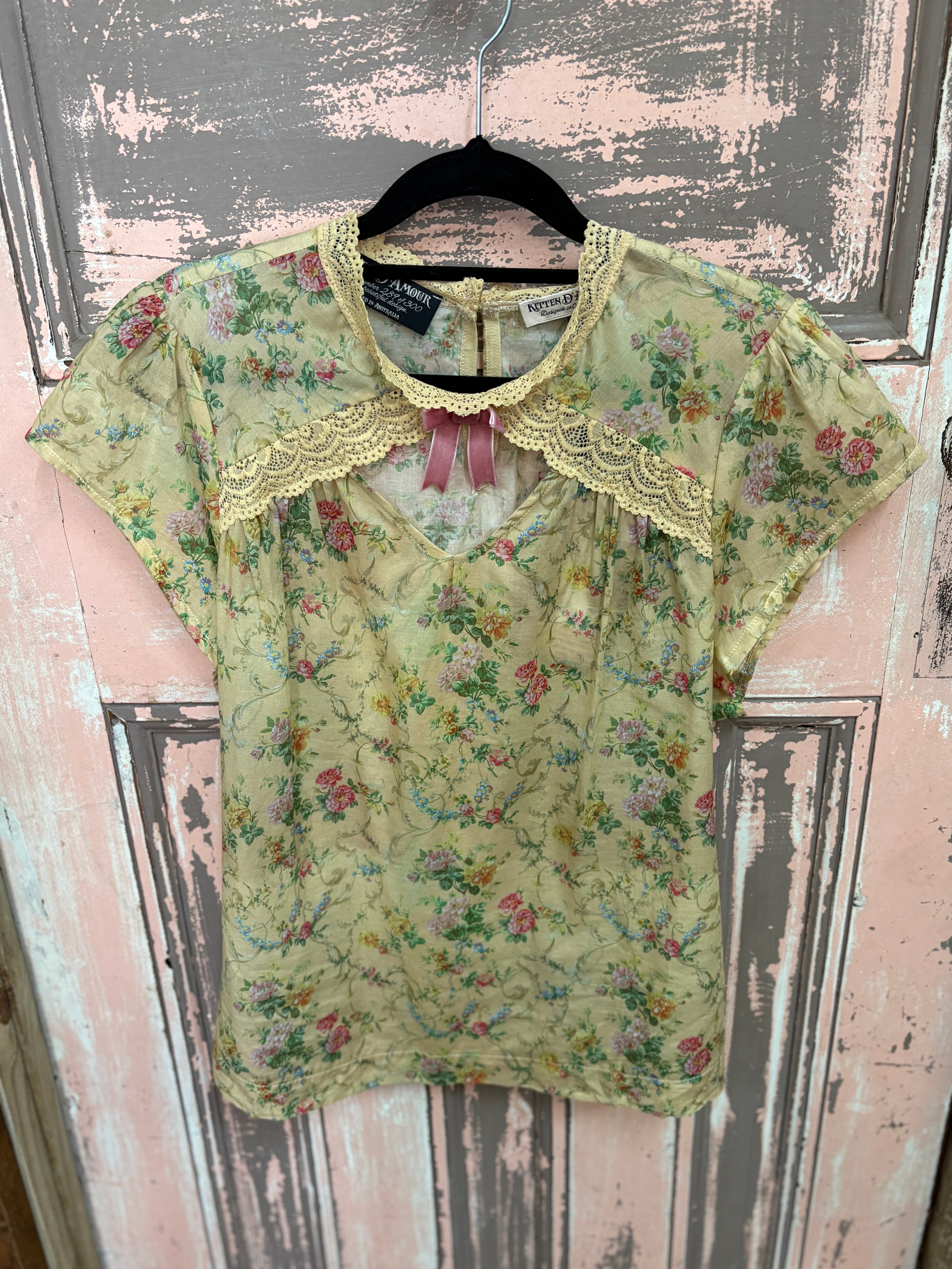 Kitten D'Amour Tambourine Mountain Blouse