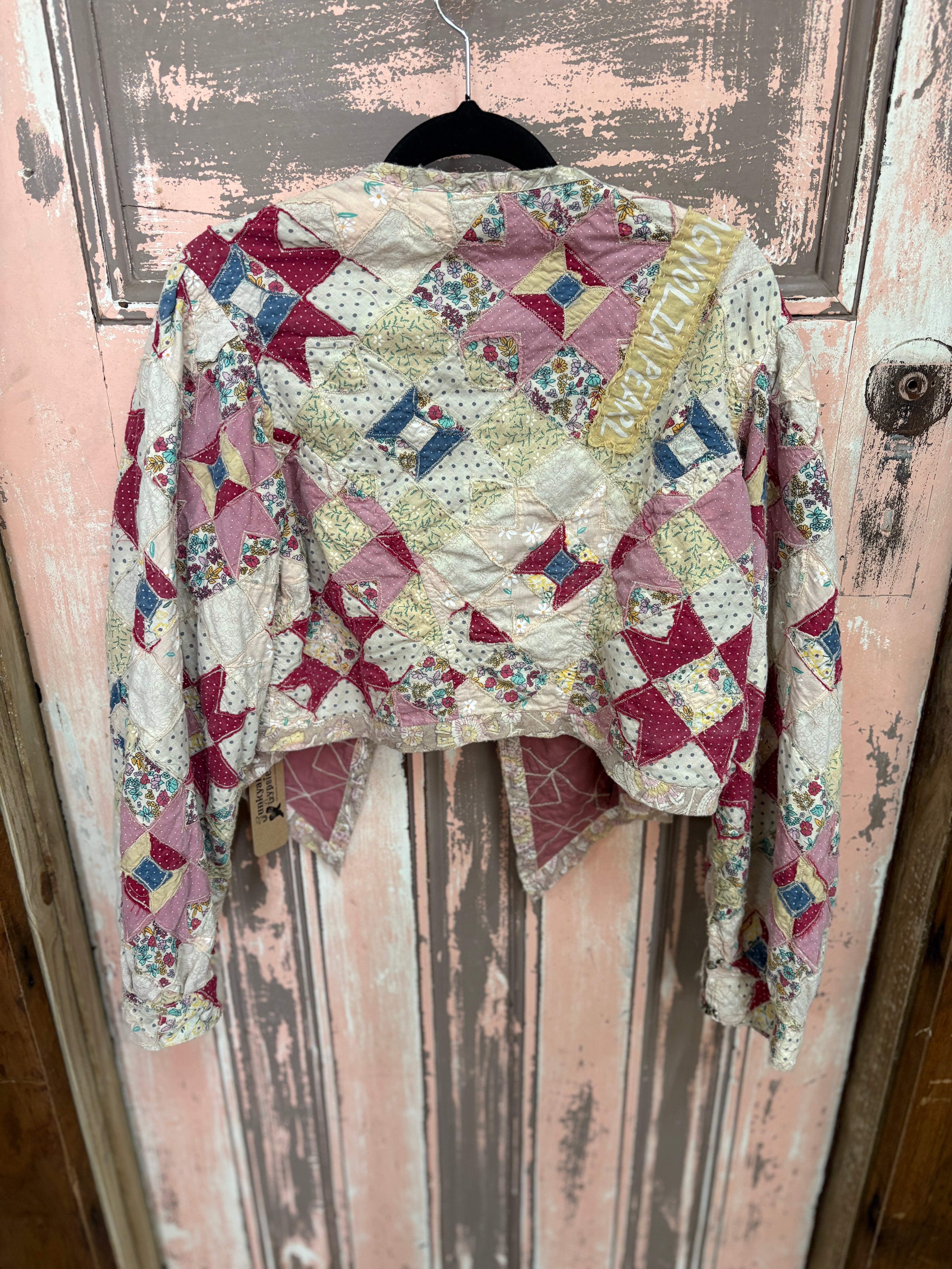 Magnolia Pearl Quilted 'Luisa' Cropped Jacket